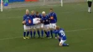 VIDEO: Funny goal celebration – fishing!